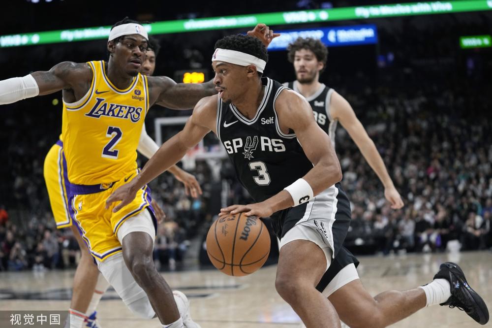 持一定的主 持一定的主